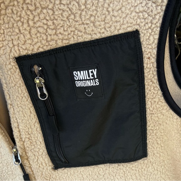 H&M Fleece Smiley Vest Full Zip Pockets Sleeveless Outdoor Casual‎ Beige M - Picture 4 of 9